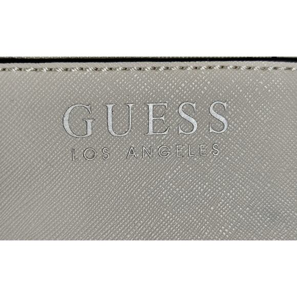 GUESS WOMEN’S WHITE PVC FAUX LEATHER COIN POUCH CARD HOLDER KEYCHAIN 4.5" x 3" - Picture 3 of 8